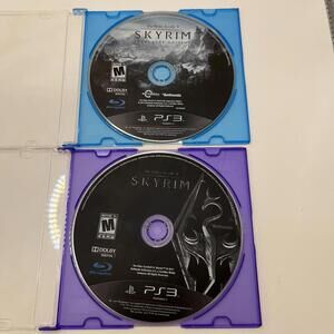 The Elder Scrolls V: Skyrim Legendary Edition (PS3, 2013) 2 Game Lot Discs Only